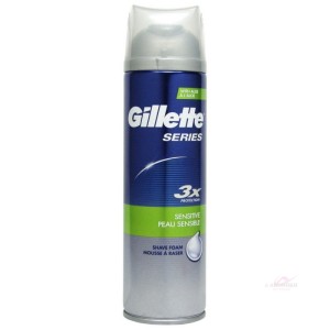 GILLETTE Series Aφρός Ξυρίσματος 3x Protection Sensitive για Ευαίσθητες Επιδερμίδες με Αλόη 200ml 